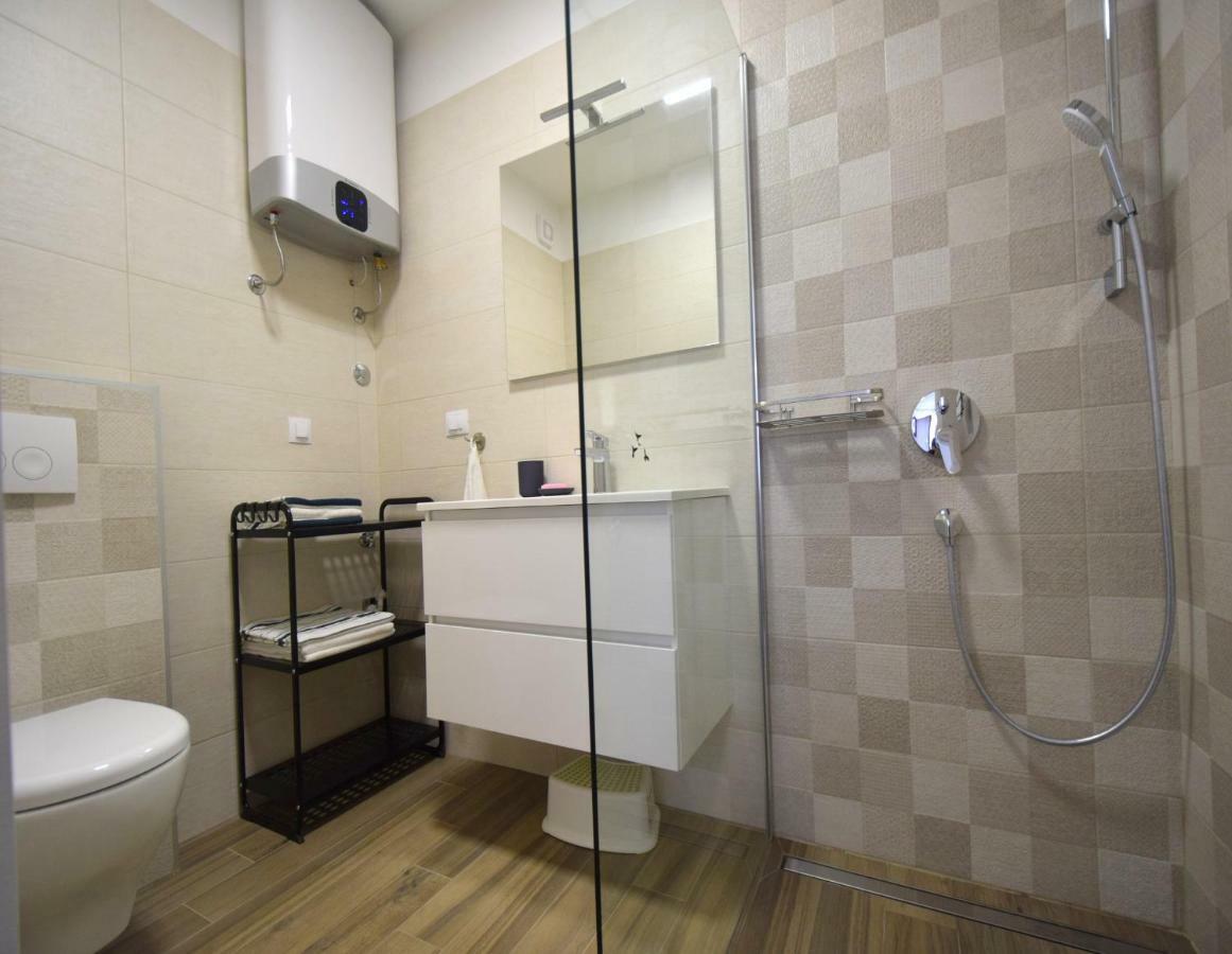 Apartments Medna Čižići Exterior foto