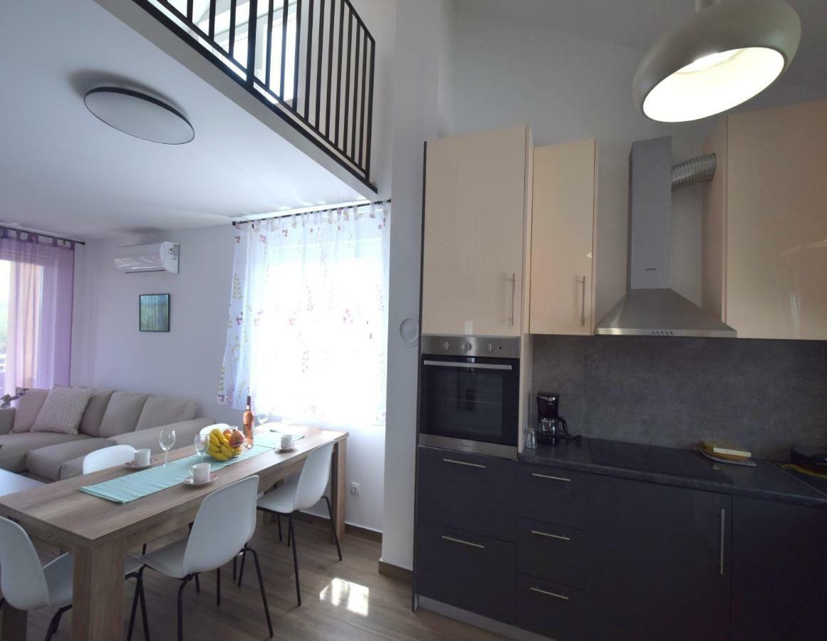 Apartments Medna Čižići Exterior foto